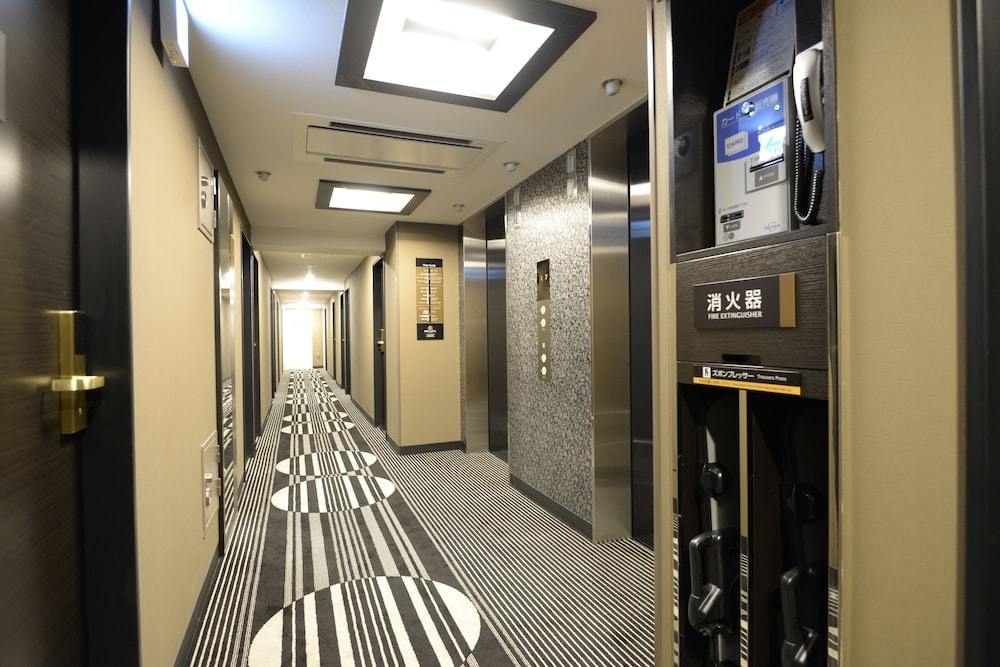 アパホテル〈TKP日暮里駅前〉 写真1