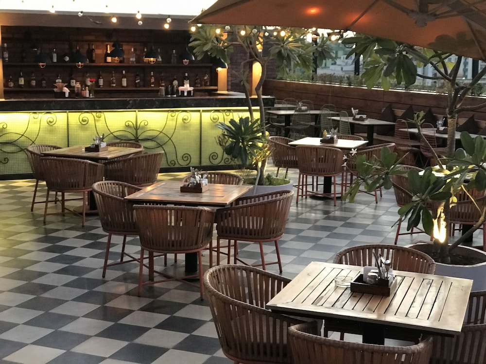 Hotel Kings Corner 86/99