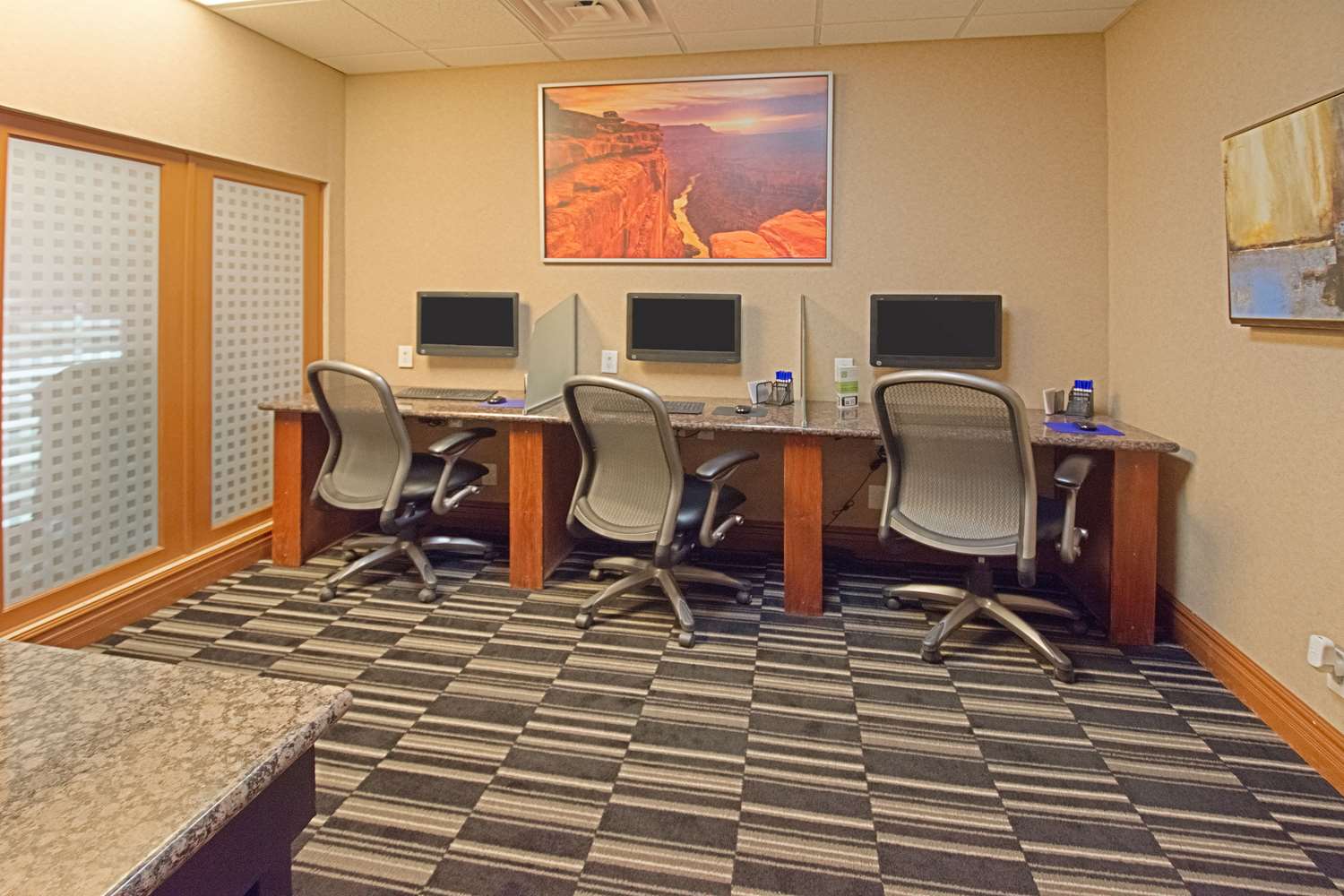 Best Western Yuma Mall Hotel Suites 37/44
