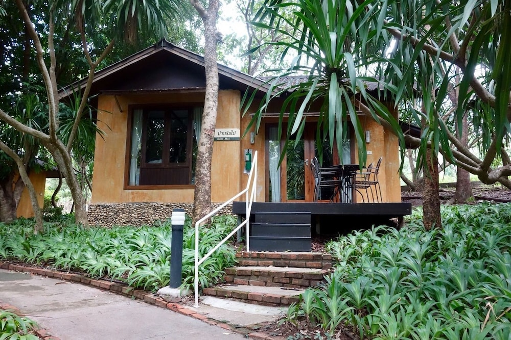 WANATHARA HEALTH RESORT AND SPA 5/50