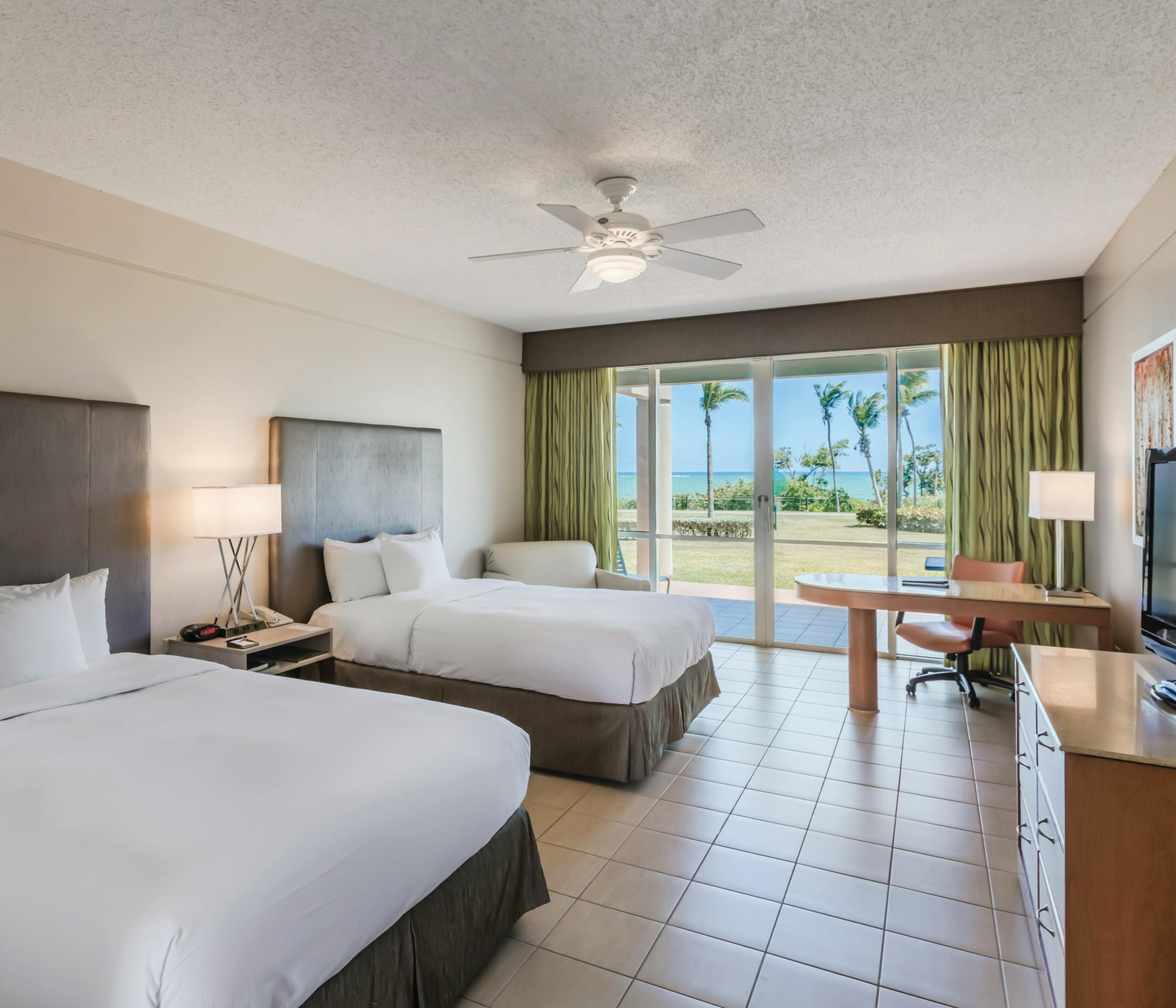 Deluxe, 2 Double Beds, Ocean Front, Patio