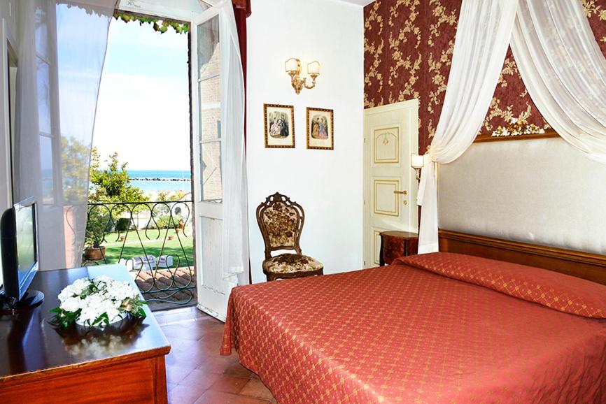 Room, Double Bed, Sea View