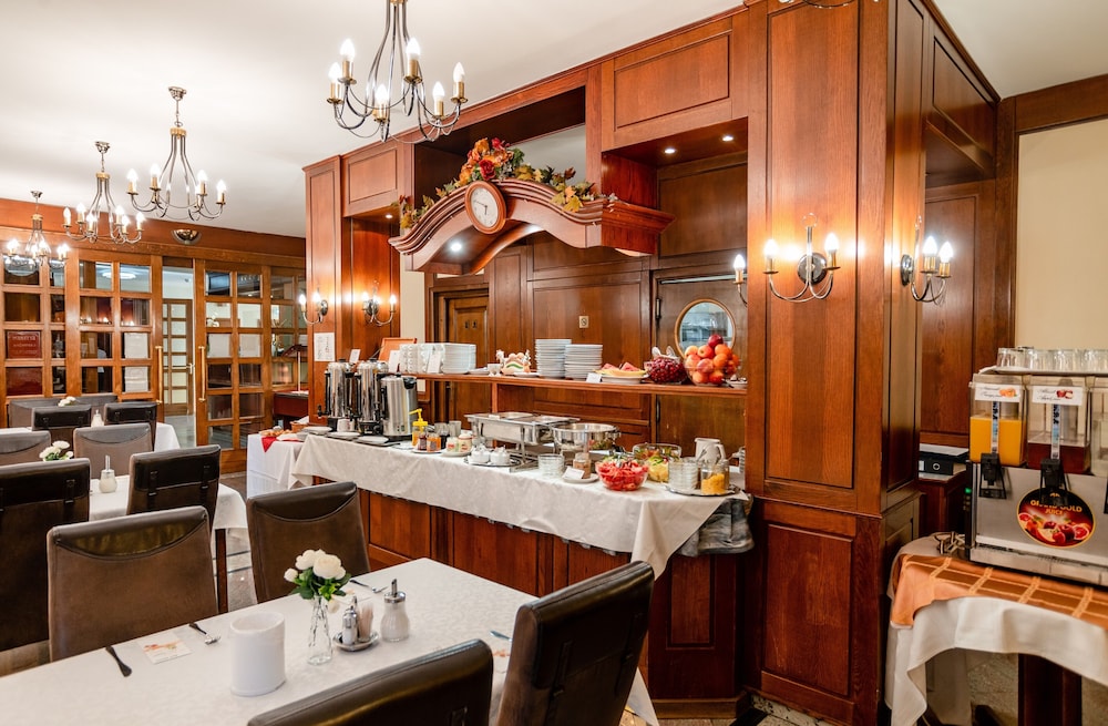Erzsebet Hotel 37/46