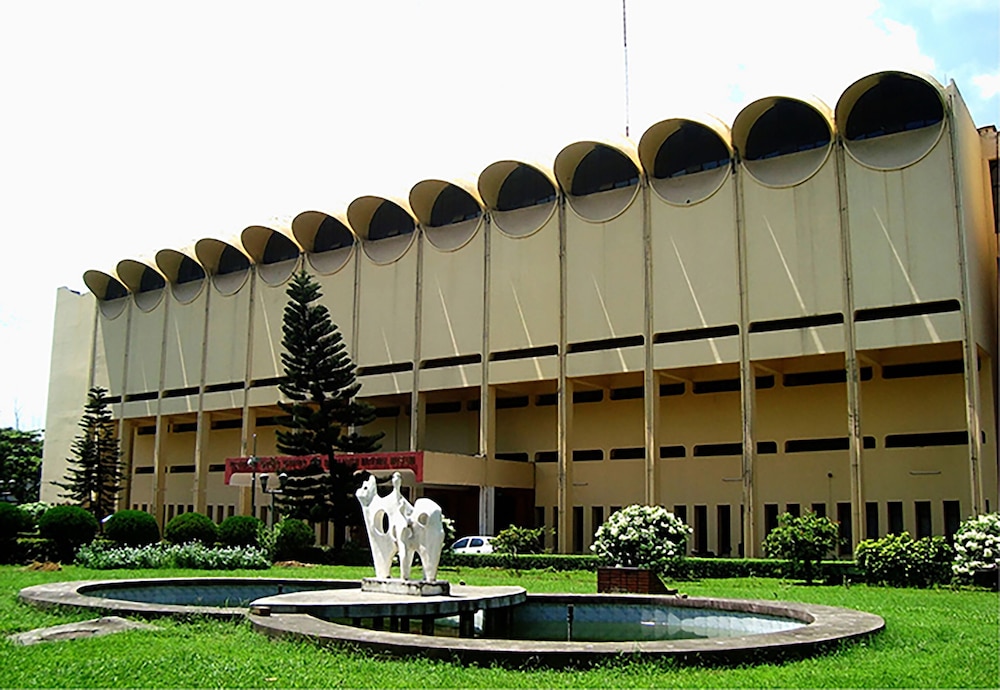 White Palace Hotel 57/61
