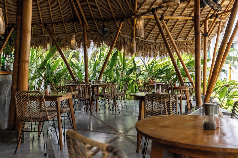 Sikara Lombok Hotel 47/57