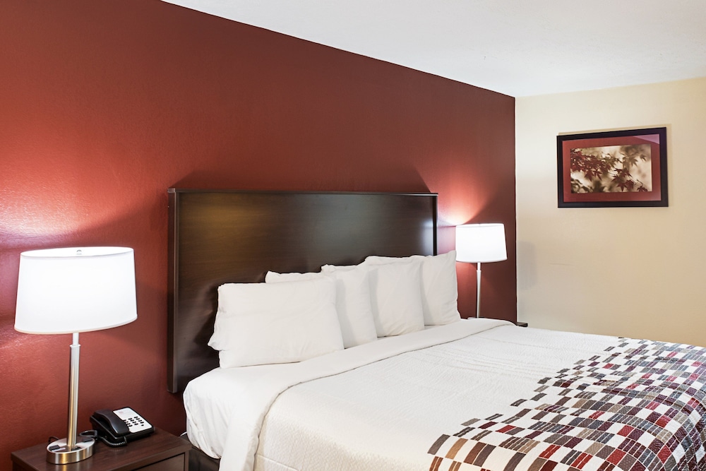 Red Roof Inn Indianapolis East 15/30