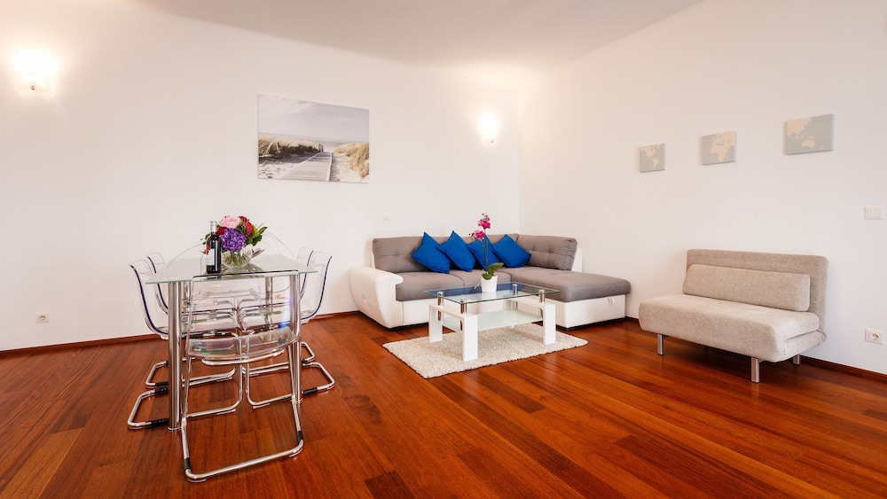 Operngasse Premium In Your Vienna 12/21