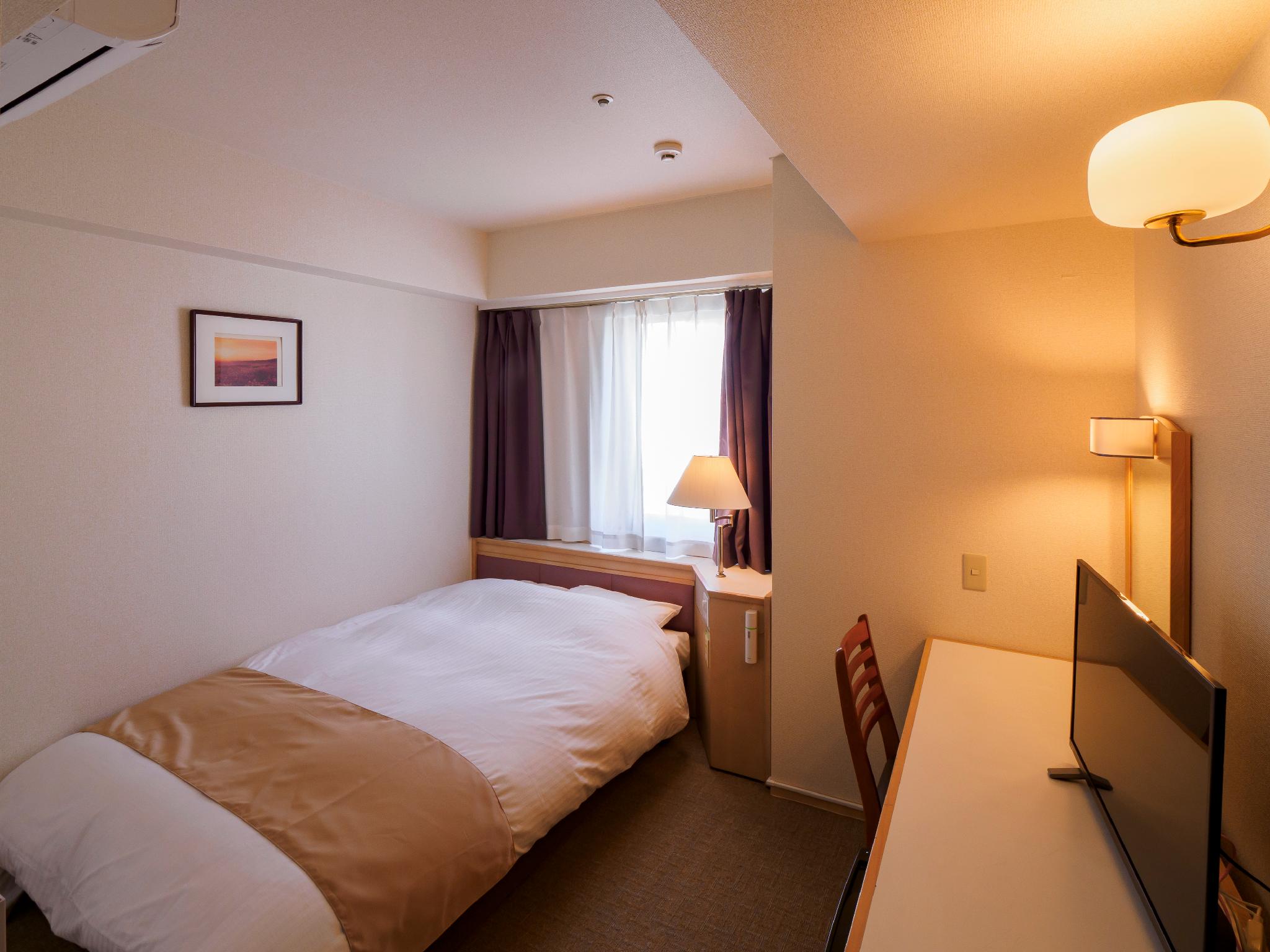 Semi Room, Standard, Semi Double Bed, West Wing, Smoking