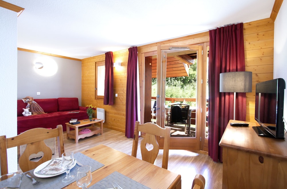 RESIDENCE ODALYS LE HAMEAU ET LES CHALETS DE LA VALLEE D'OR 31/43