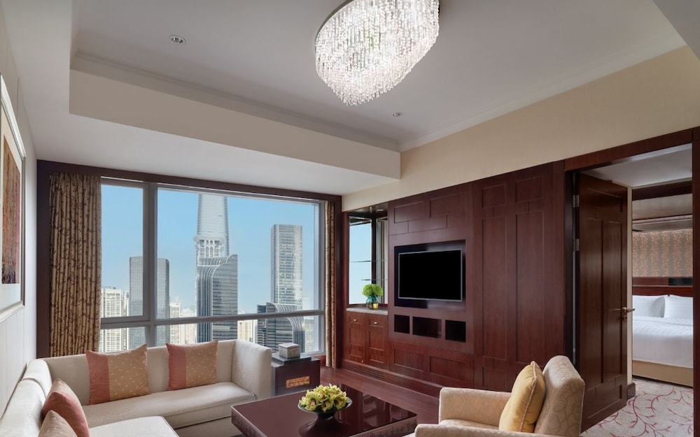 Futian Shangri-La Shenzhen 44/70