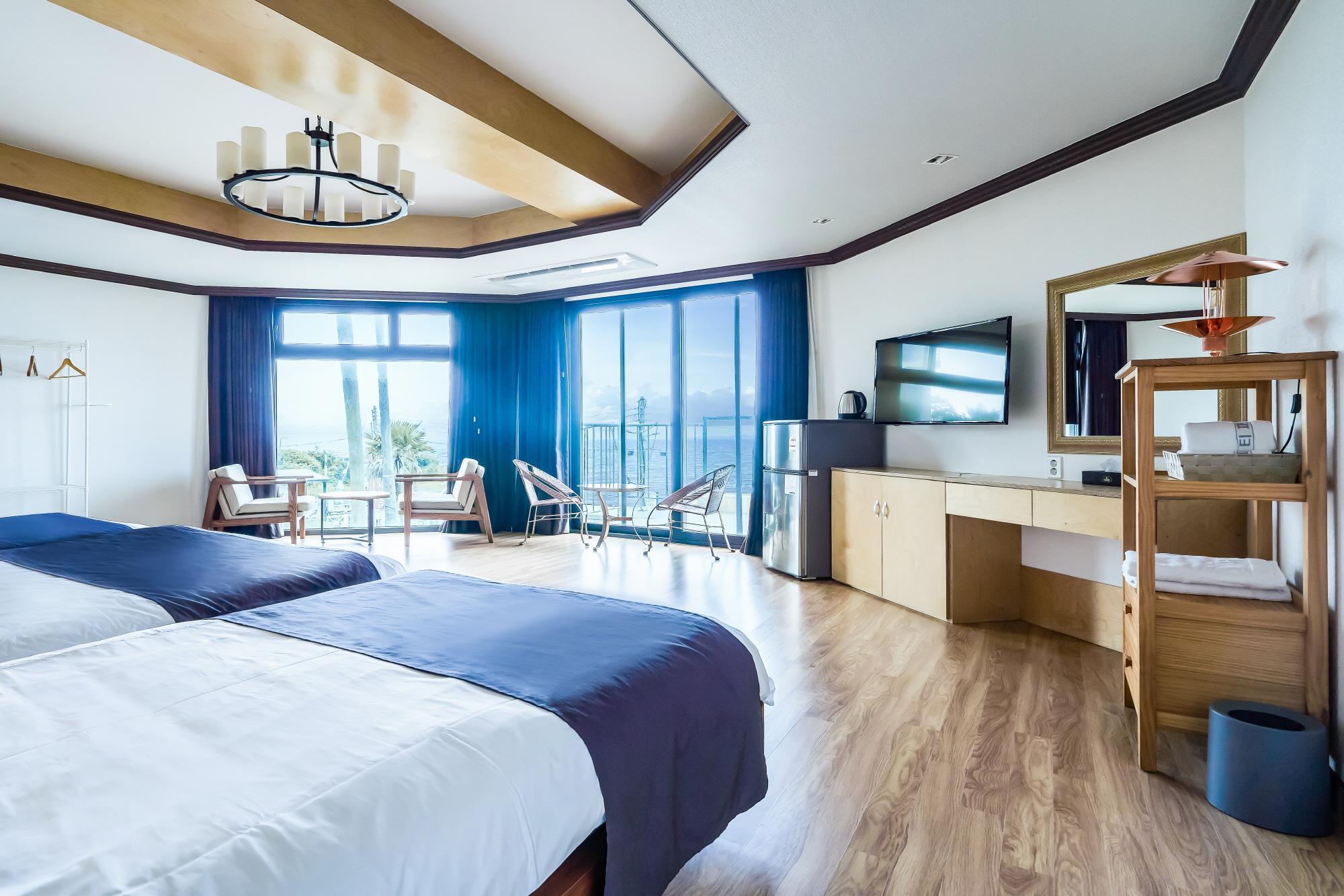 Ocean, Family, Suite