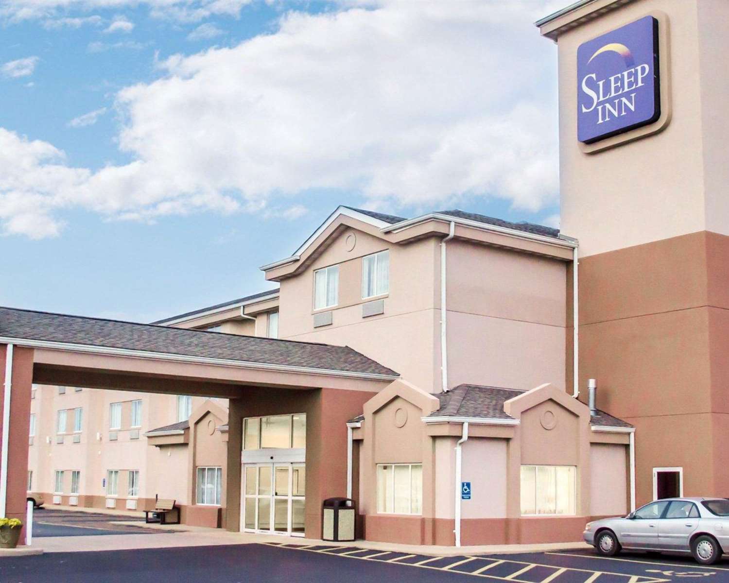 Sleep Inn O'Fallon near I-64 3/62