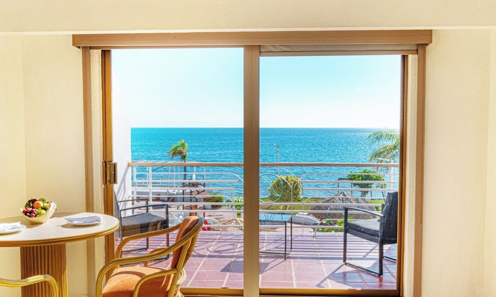 Hotel San Carlos Plaza, Beach & Convention Center 41/58