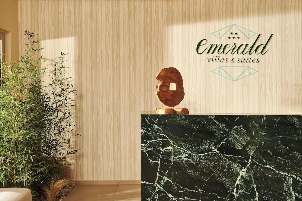 Emerald Villas 3/50