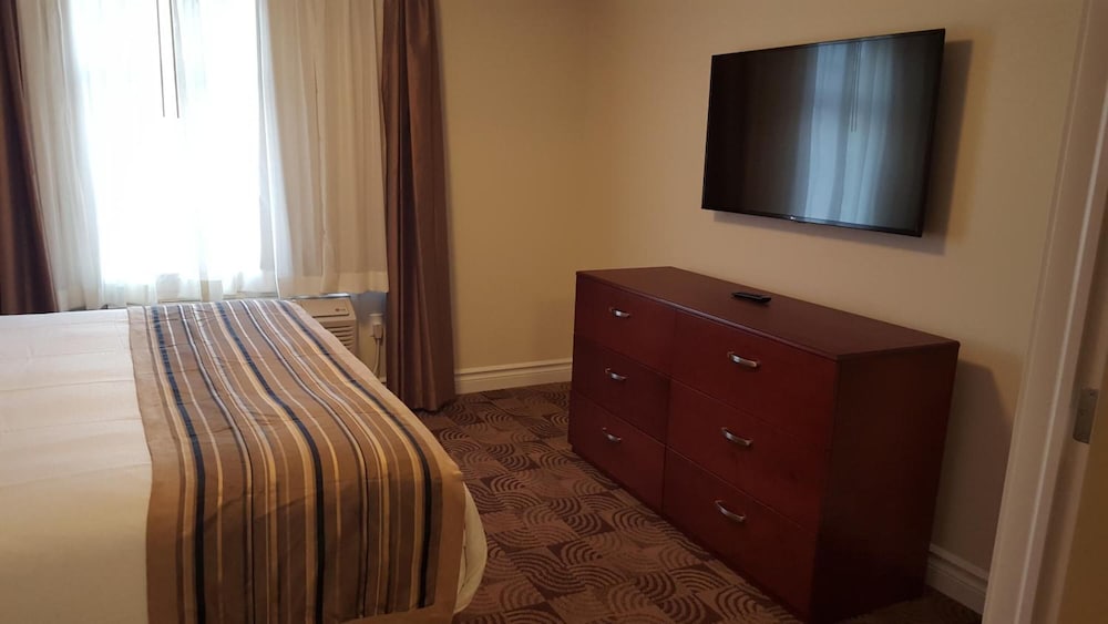 Kindersley Inn 25/47