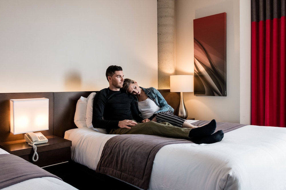 Hotel MOCO Valleyfield 32/64