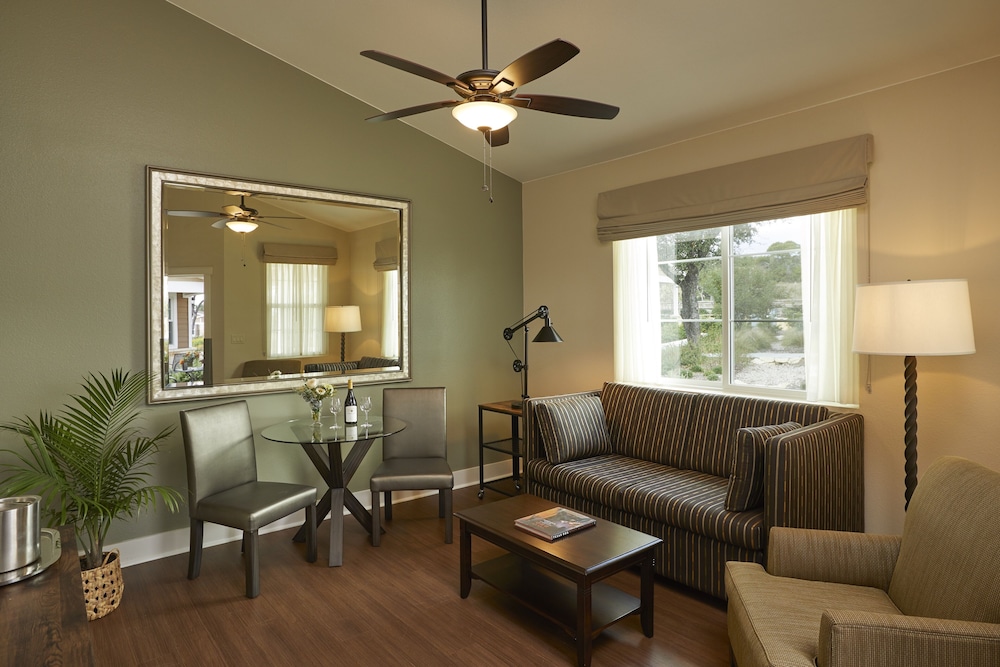 Carter Creek Winery Resort & Spa 22/39