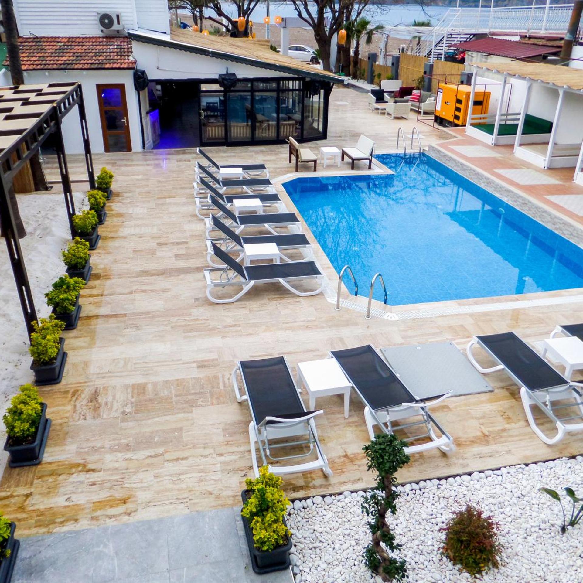 Zulu Hotel 29/30