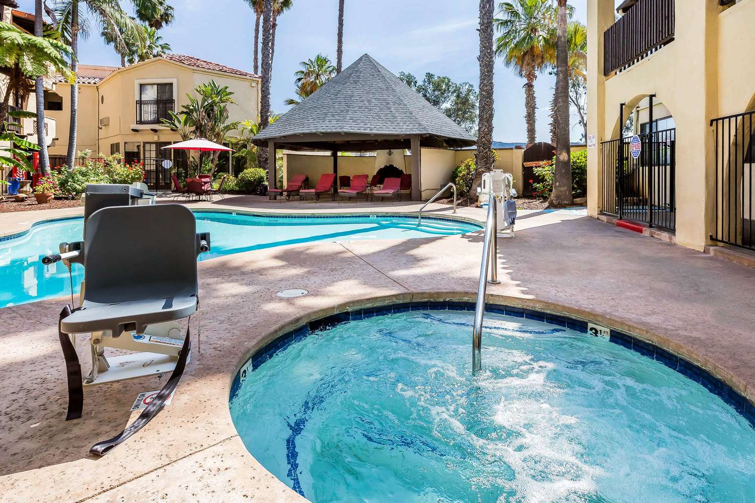 Quality Inn Fallbrook I 15 34/34