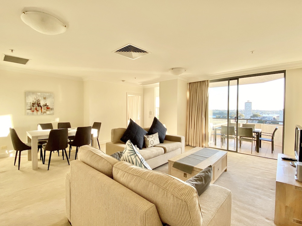 Milson Executive Apartments 54/75