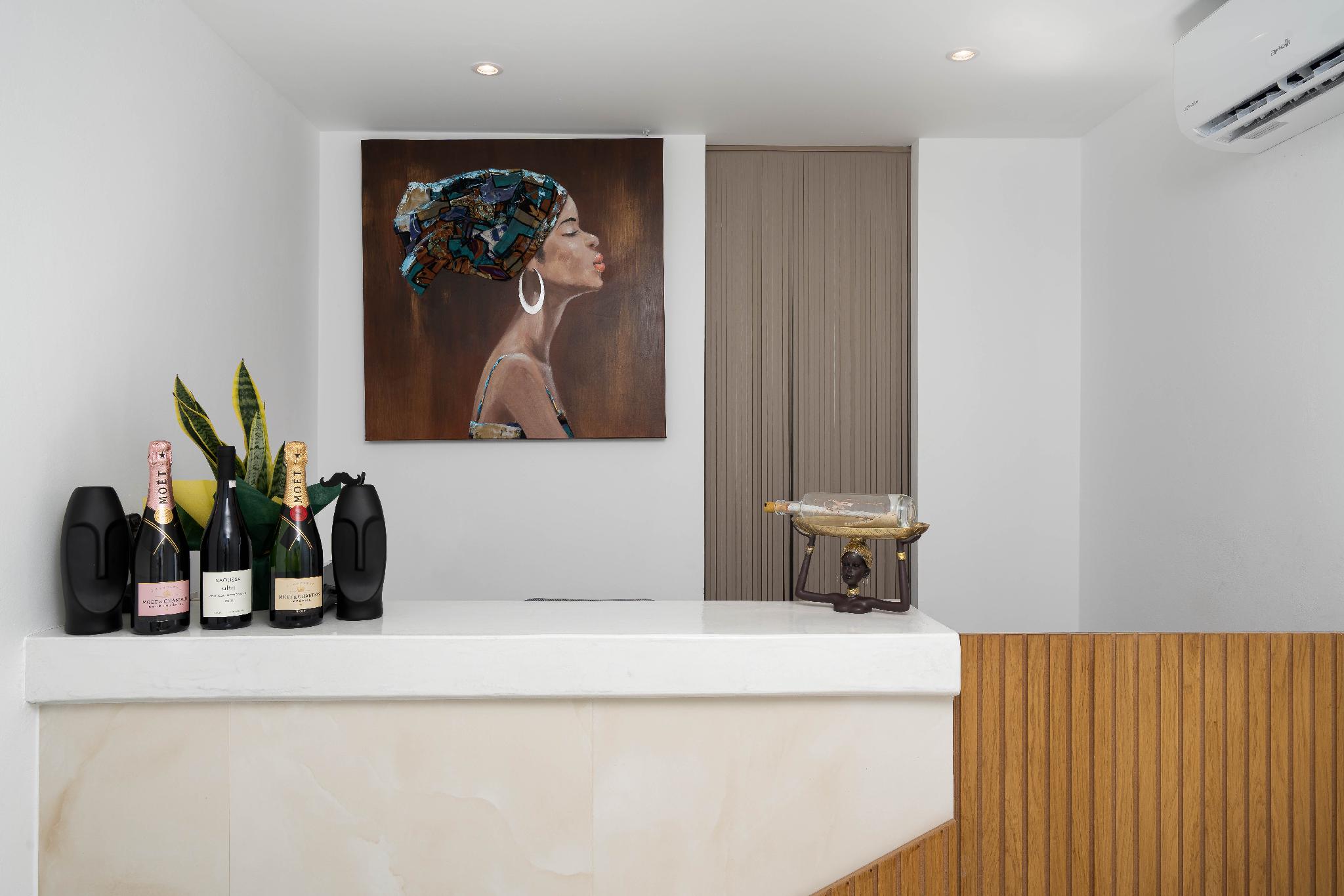 Cycladic Suites & Spa 2/14