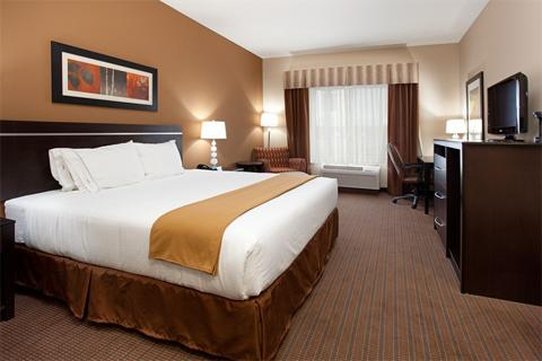 Holiday Inn Express Hotel & Suites Lamar 31/78