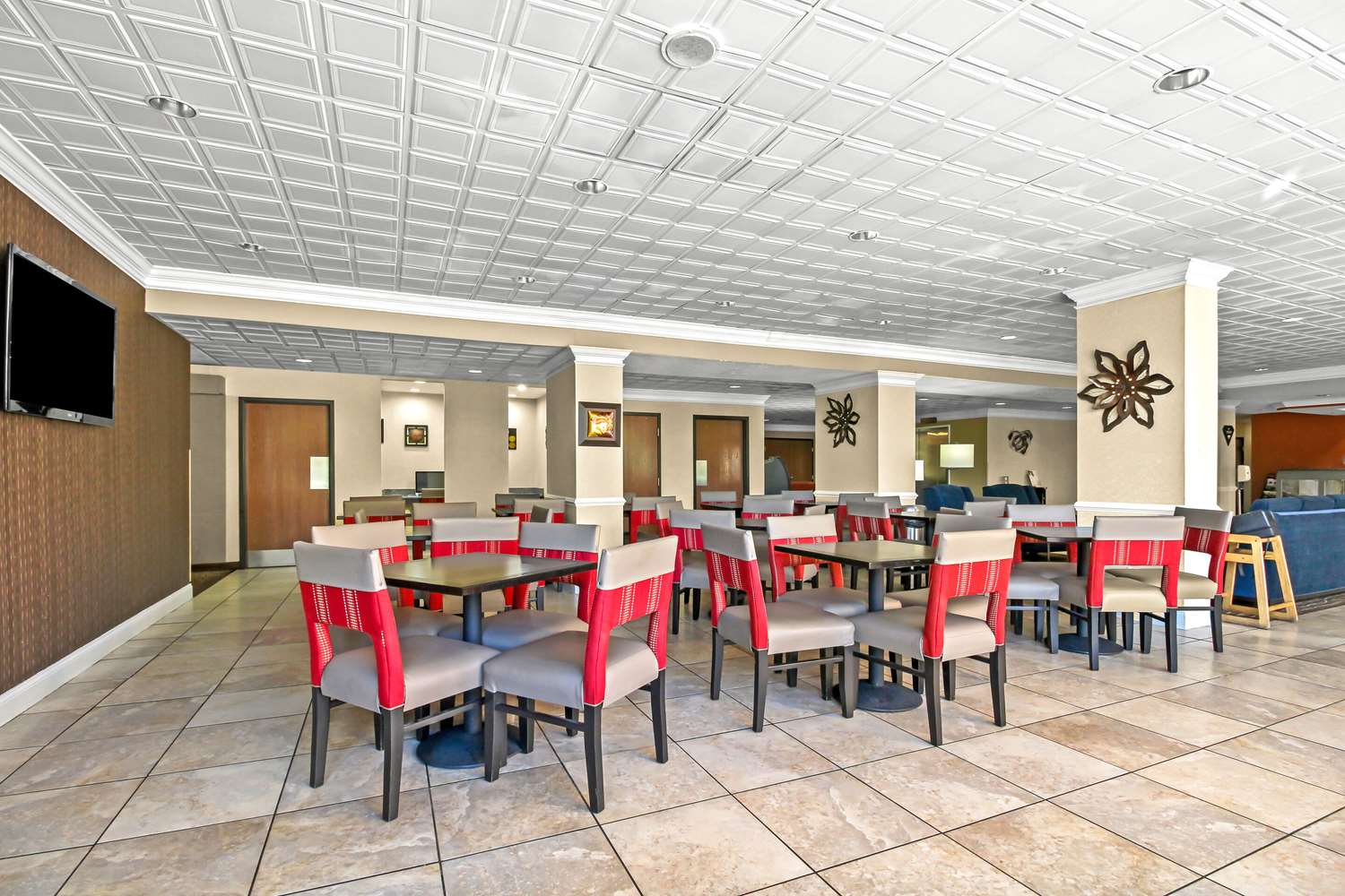 Comfort Inn Cranberry Twp. 28/45