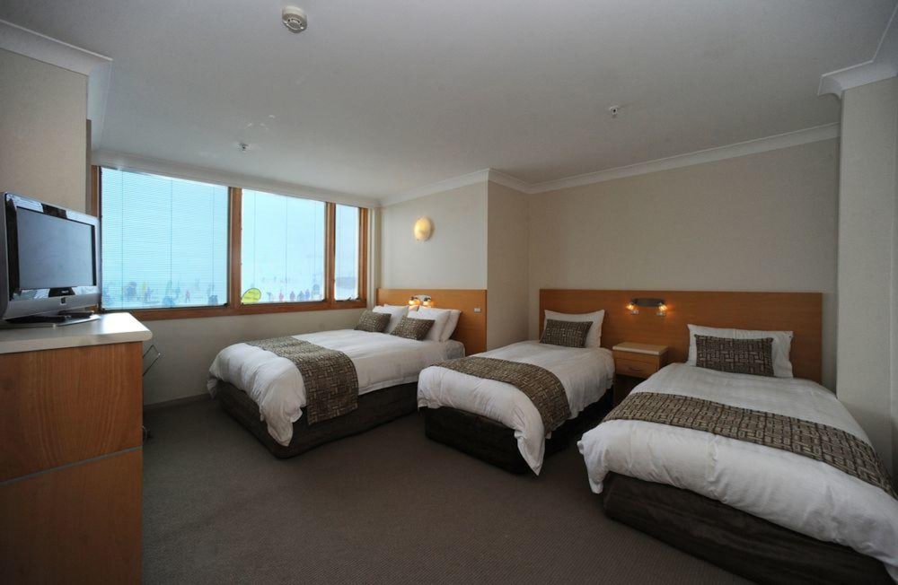 Smiggins Hotel 17/67