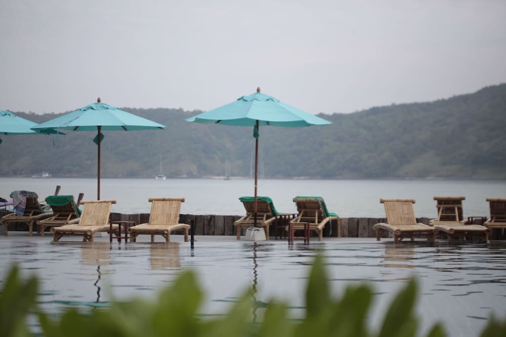 PhiPhi CoCo Beach Resort 35/50