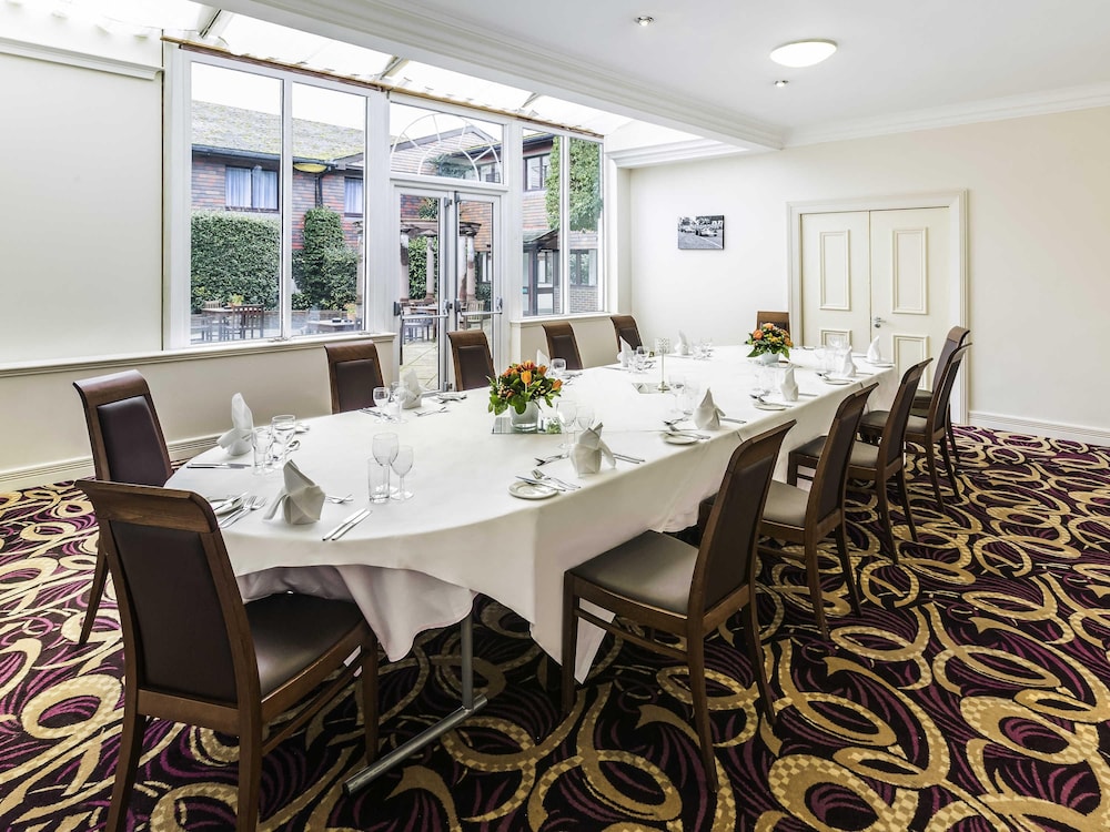 Mercure Dartford Brands Hatch Hotel & Spa 46/50