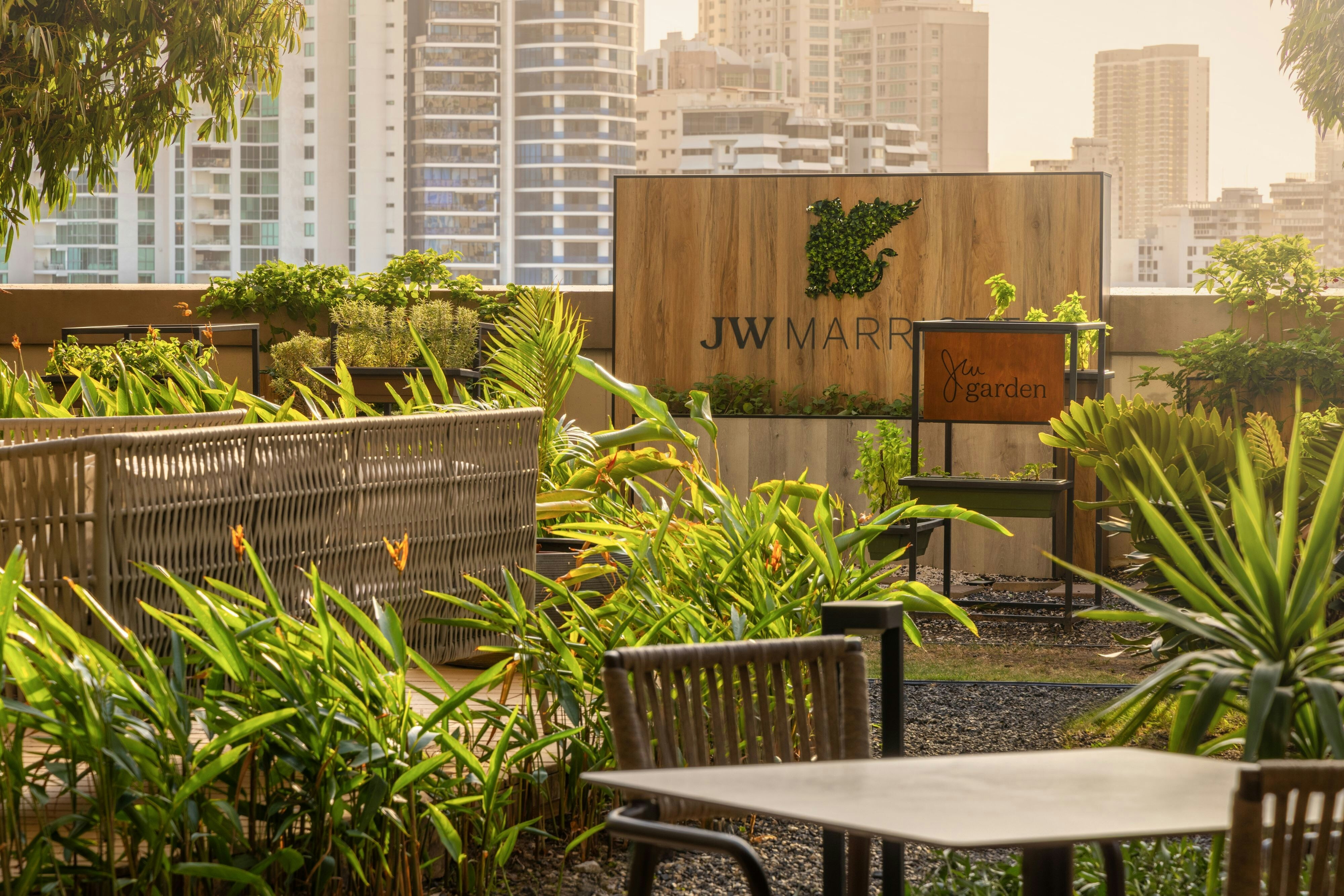 Jw Marriott Panama 74/76