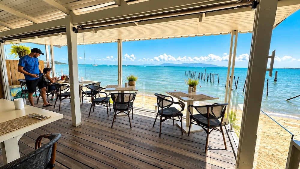 Enjoy Beach Hotel 53/73