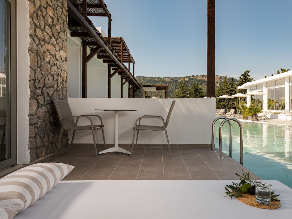 Nama Retreat Suites 53/56