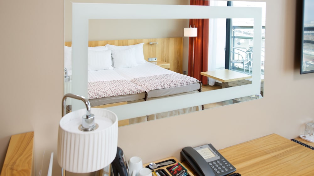 HESTIA HOTEL EUROPA 24/55