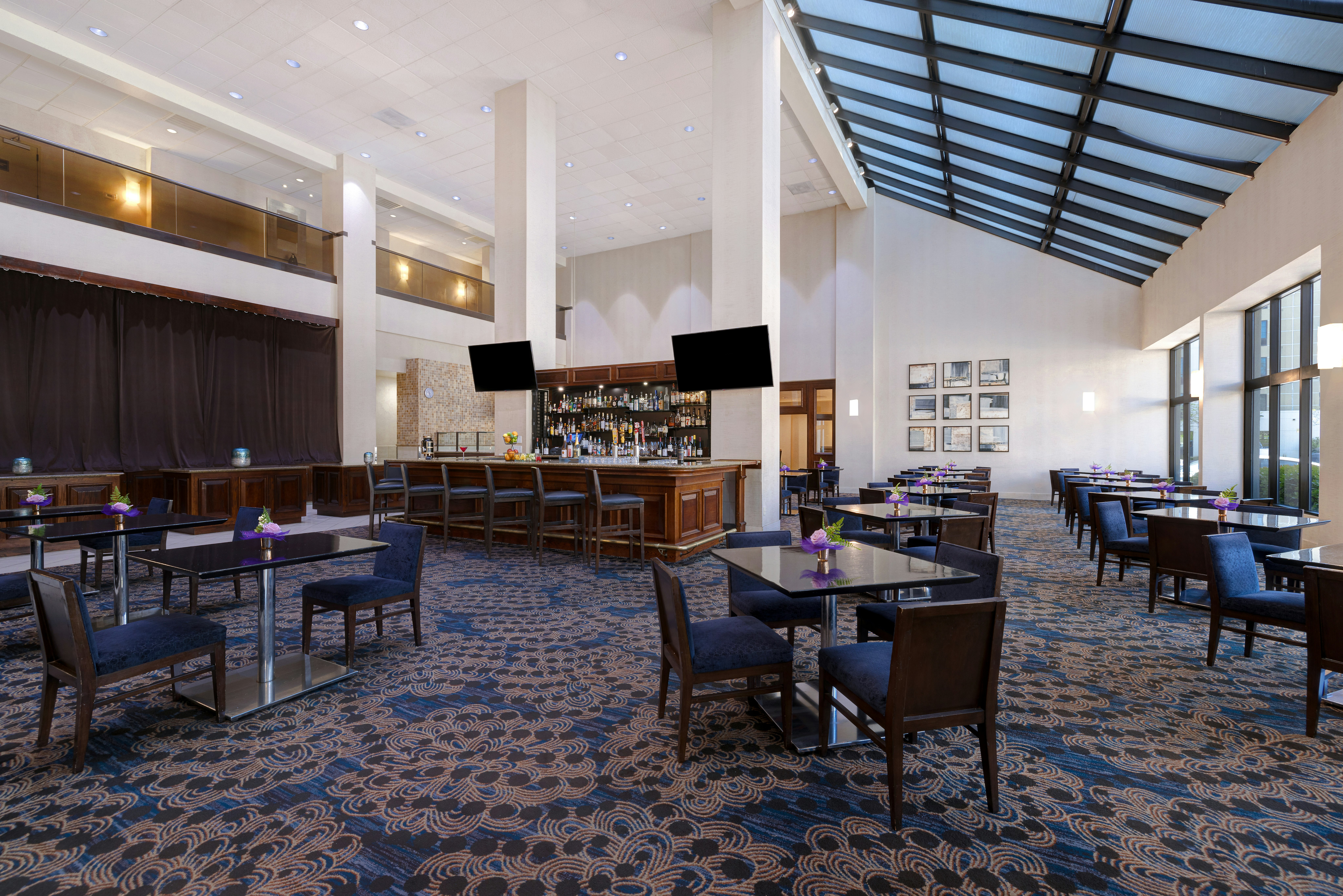 Embassy Suites by Hilton Santa Clara Silicon Valley 29/45