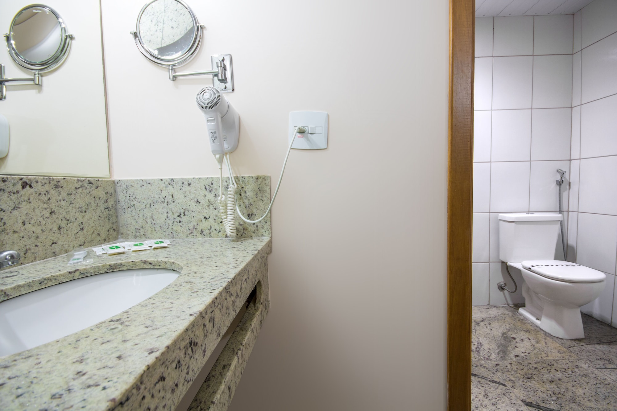 Superior, Double and Twin Beds, Hotel Golden Park All Inclusive Pocos de Caldas By Nacional Inn 4/5