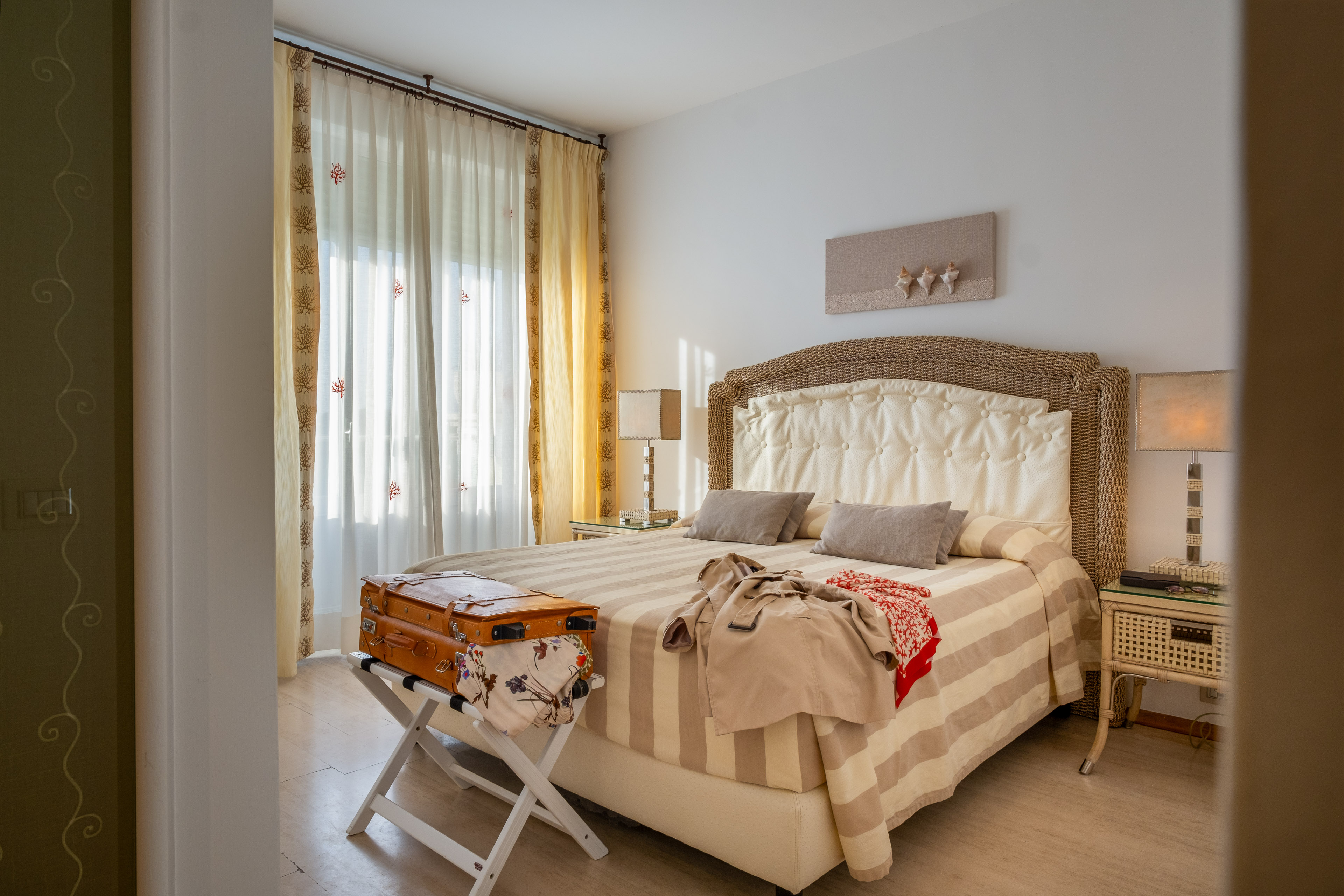 SUPERIOR, DOUBLE BED