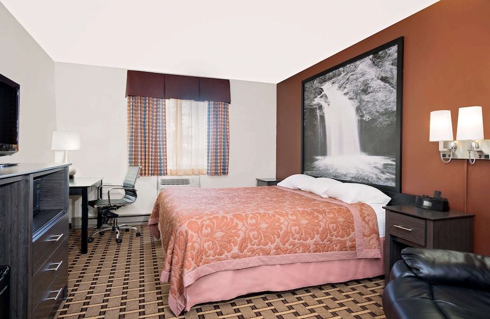 Super 8 by Wyndham Ashland 5/31
