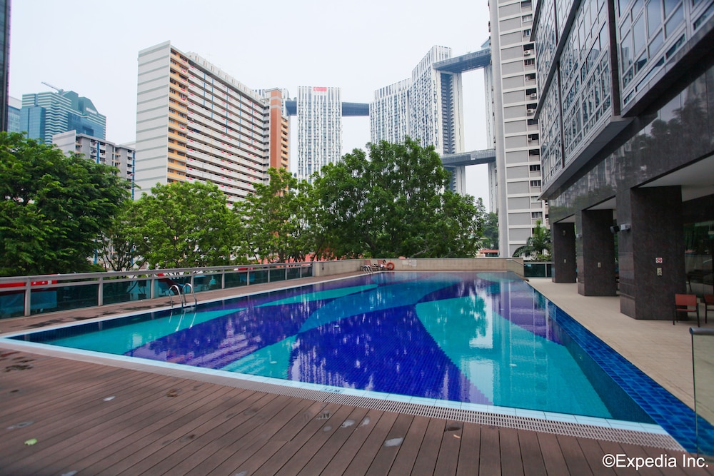 Orchid Hotel 46/50