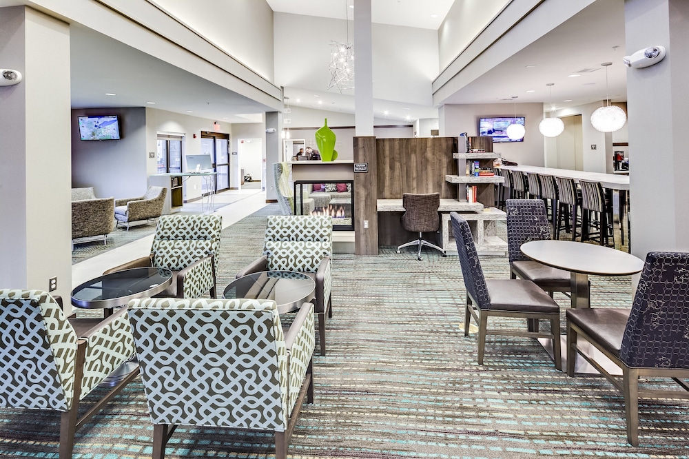 RESIDENCE INN AKRON SOUTH/GREEN 33/52