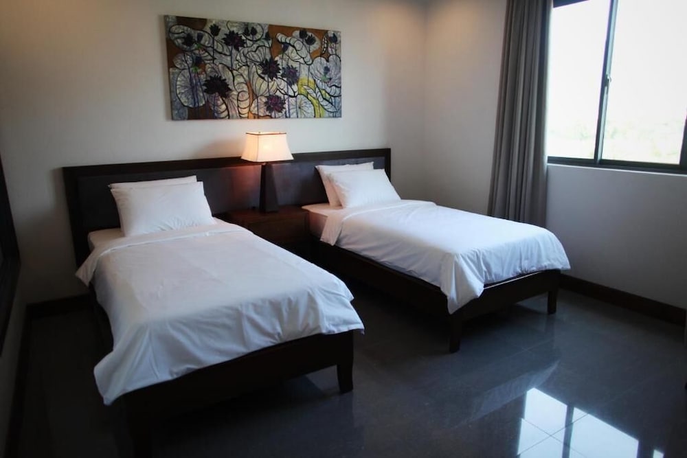 Dan Oasis Beach Hotel and Apartment 12/37