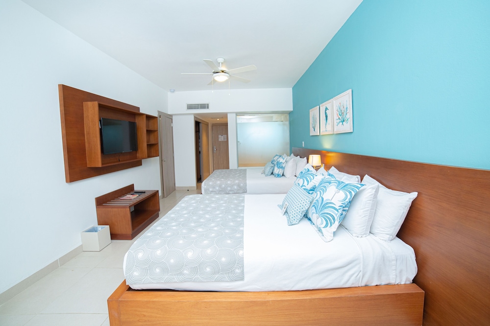 Presidential Suites Cabarete 25/50