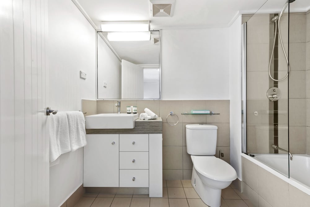 Cairns Central Plaza Apartment Hotel 41/43
