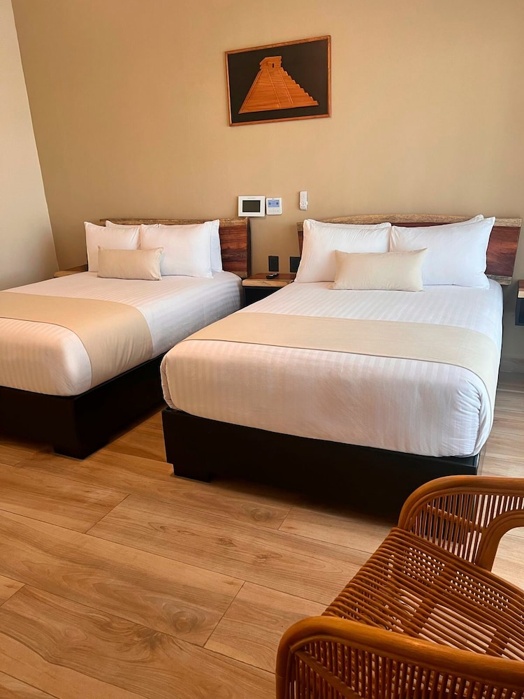STANDARD, DOUBLE BED, COURTYARD VIEW