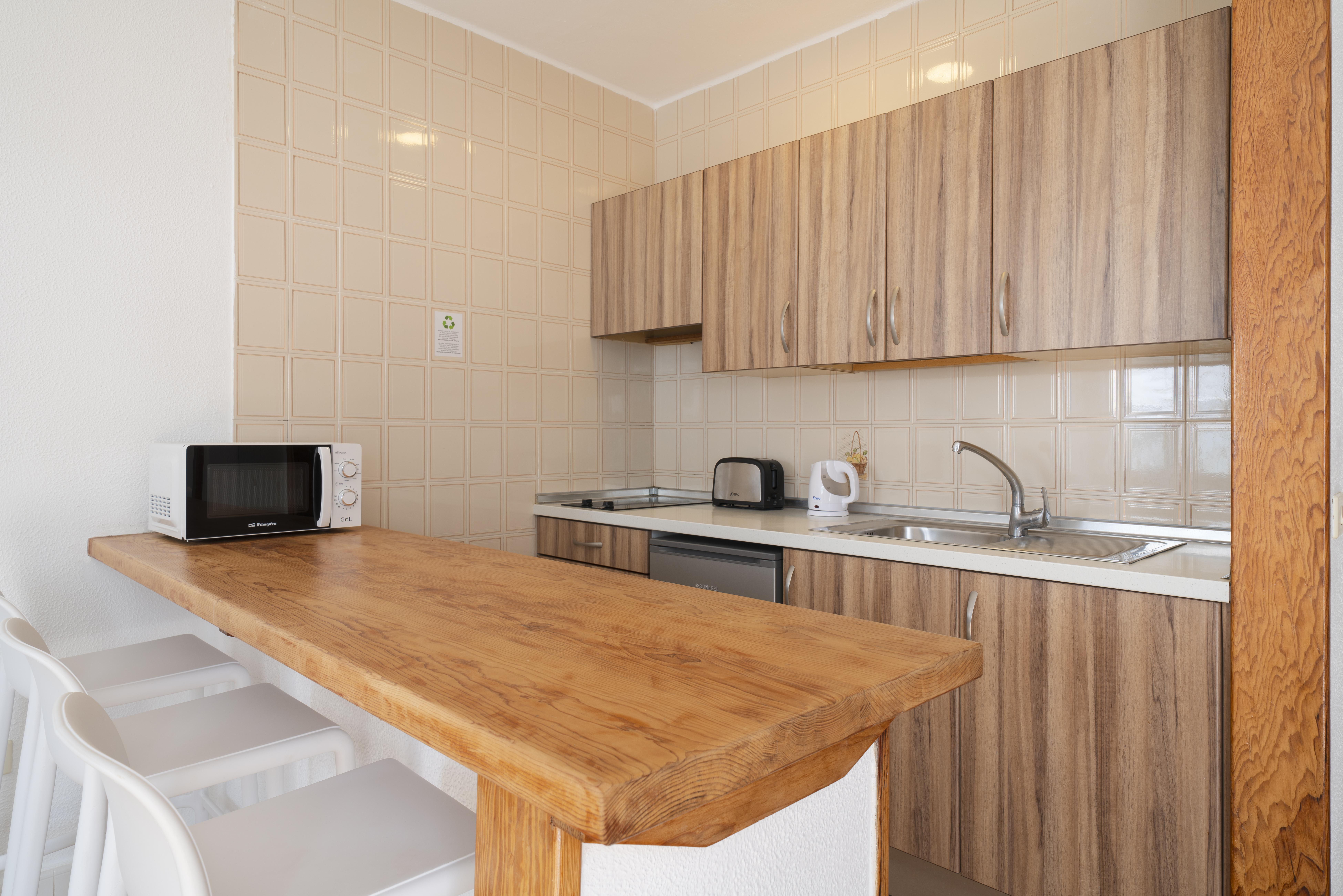 2 Bedrooms, Apartment, Balcony or Terrace