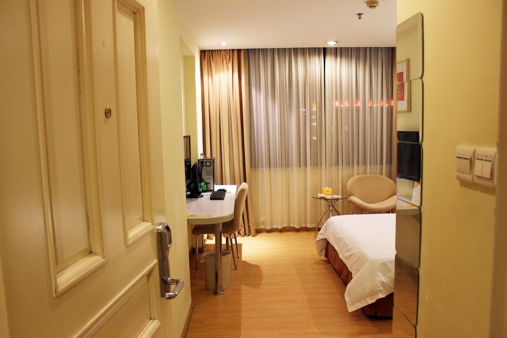 Green Oasis Hotel 29/45