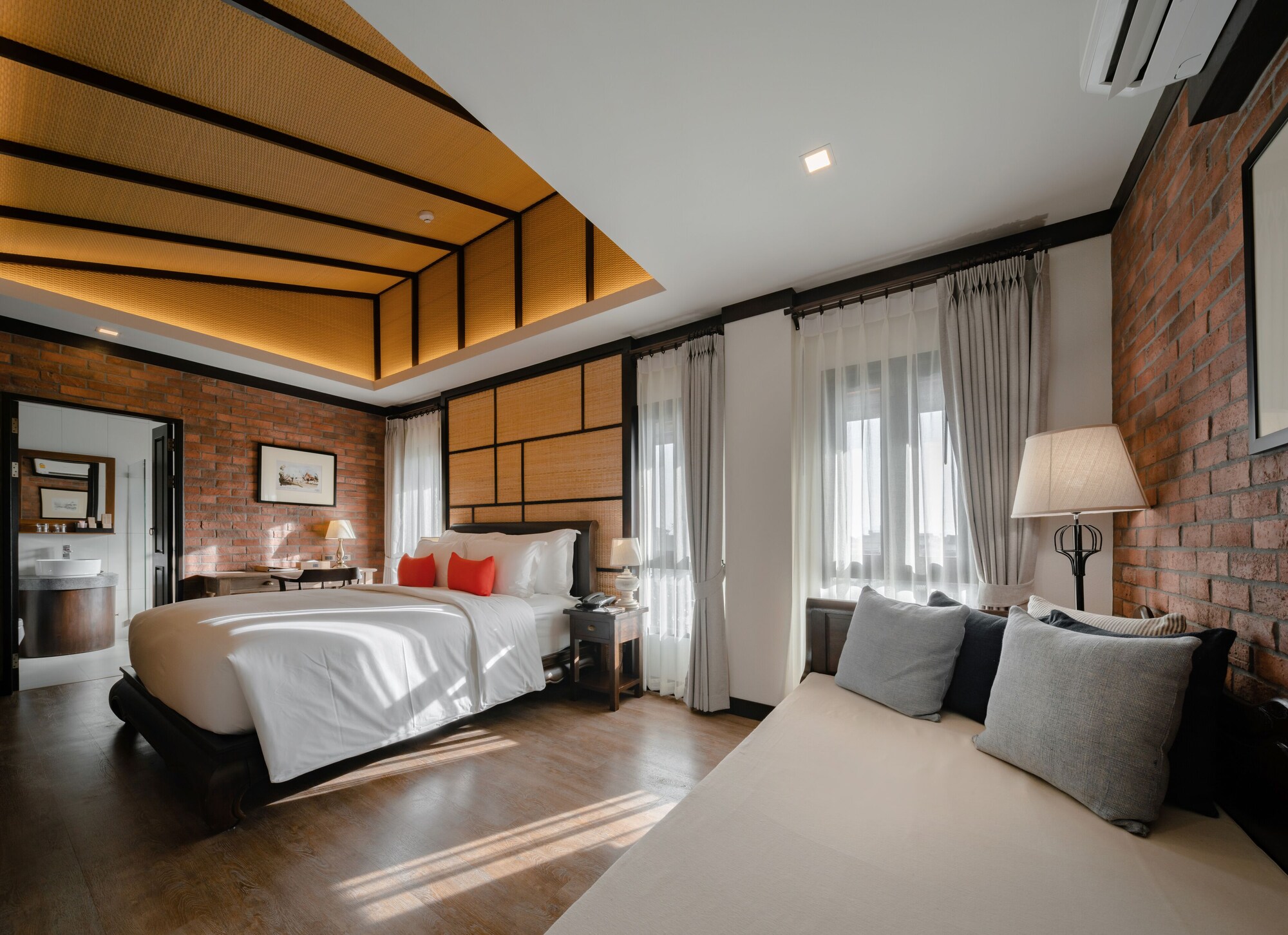 Lanna, Superior, Triple, King Bed