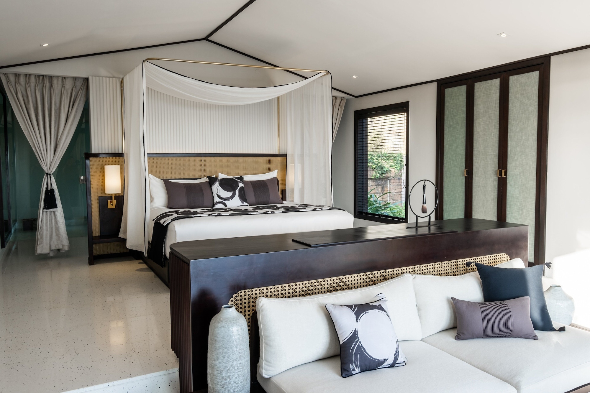 3 BEDROOMS, POOL, VILLA, OCEAN FRONT