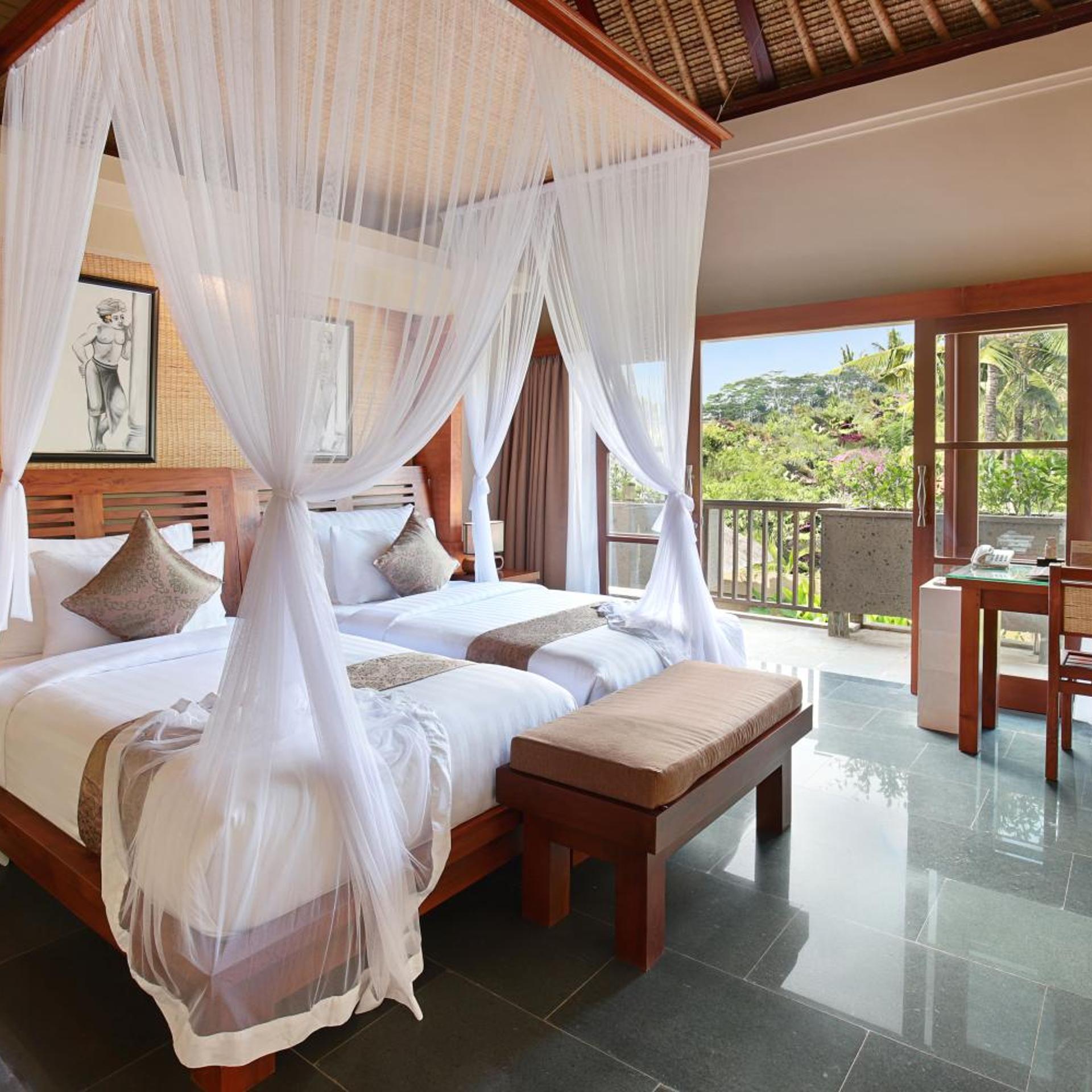4 Bedrooms, Pool, Villa