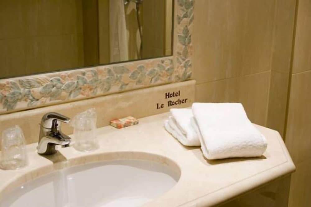Hotel Le Rocher 30/52